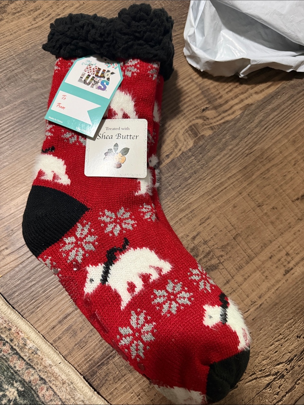 Muk Luks Red Polar Bear Holiday Fuzzy Lined Slipper Socks
